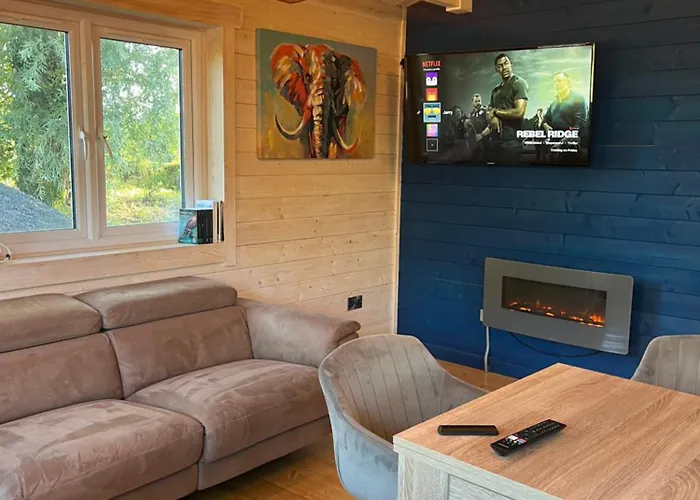 West Wicklow 5 Person Cabin